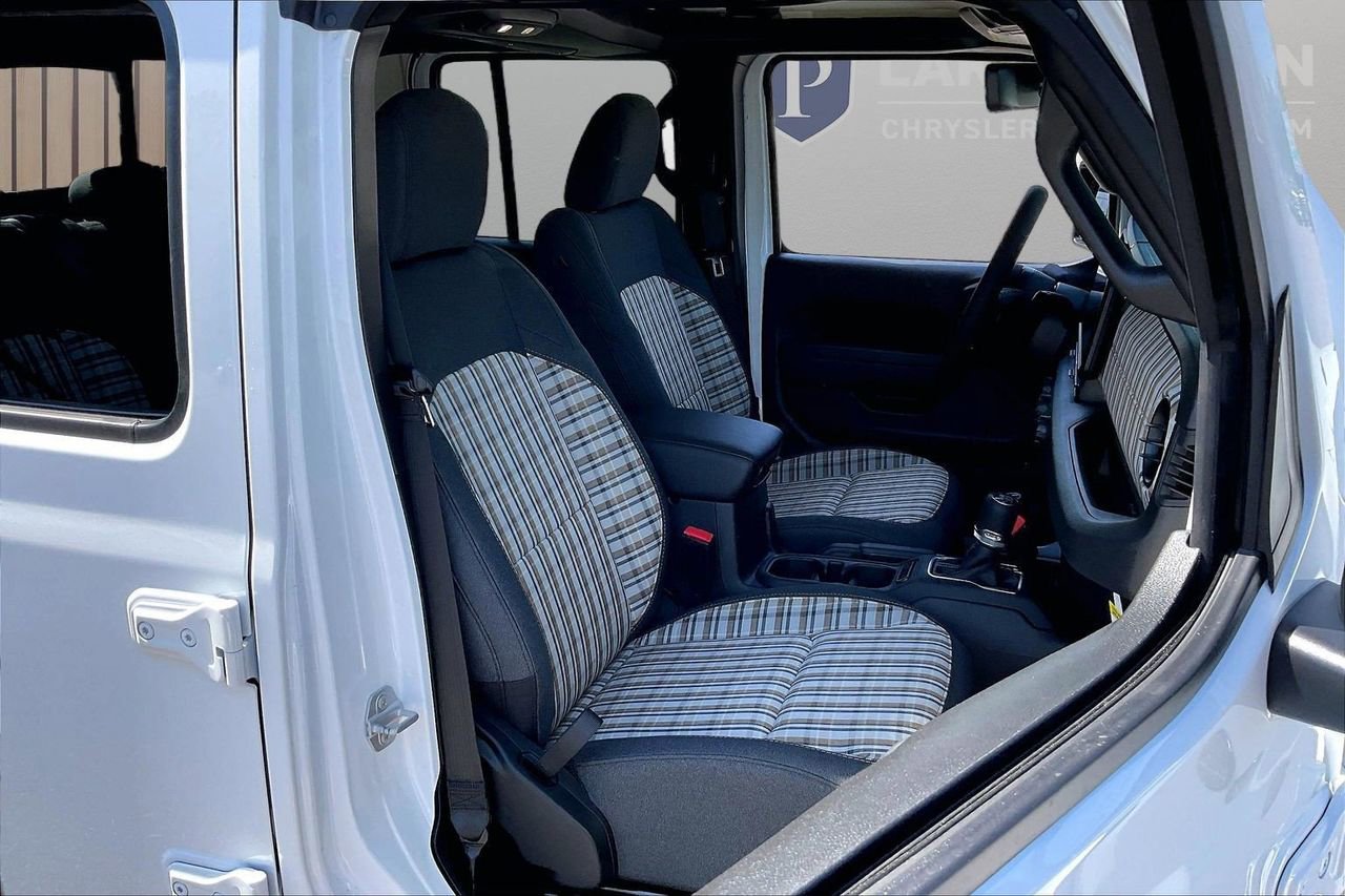 New 2026 Jeep Gladiator Sport AWD/4WD image 23