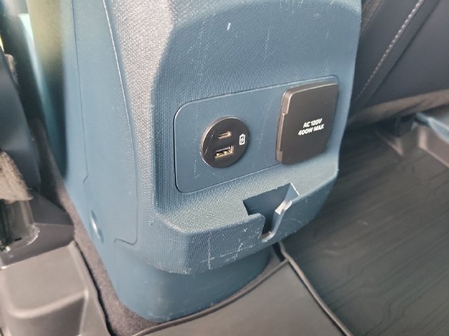 Certified 2023 Ford Maverick Lariat w/ Lariat Luxury Package FWD image 18