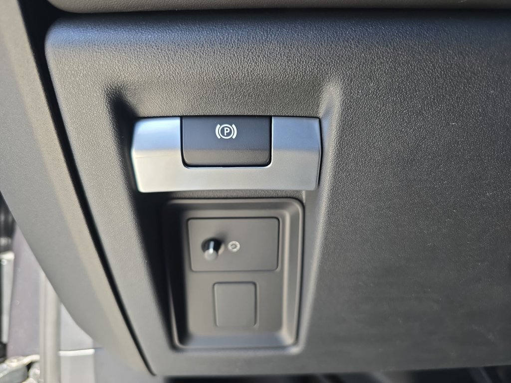 New 2026 Land Rover Defender 110 X AWD/4WD image 26