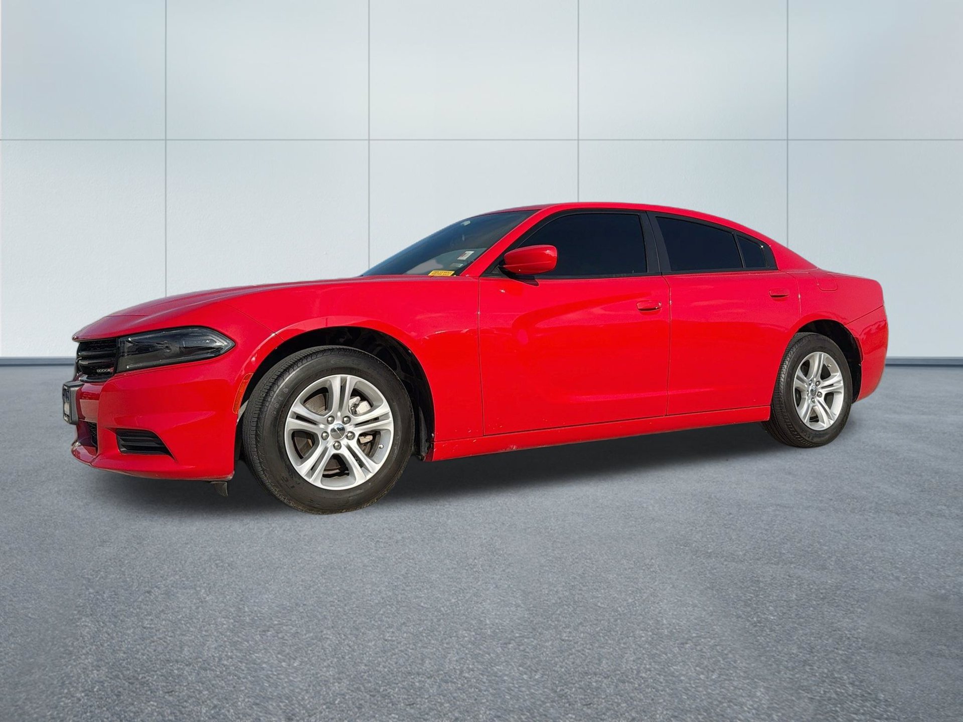 Used 2022 Dodge Charger SXT RWD image 1