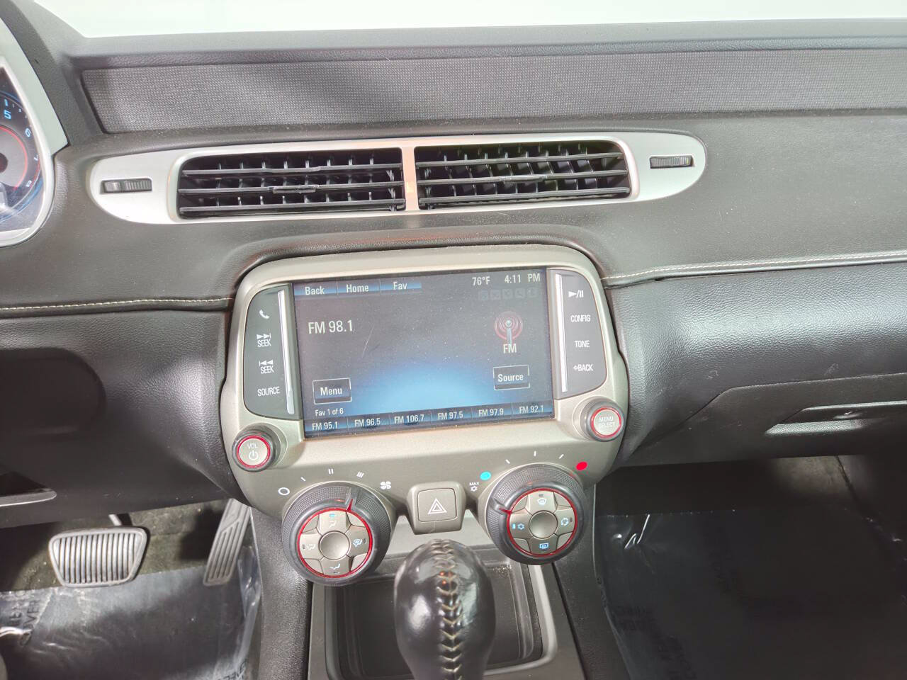 Used 2015 Chevrolet Camaro LT RWD image 22