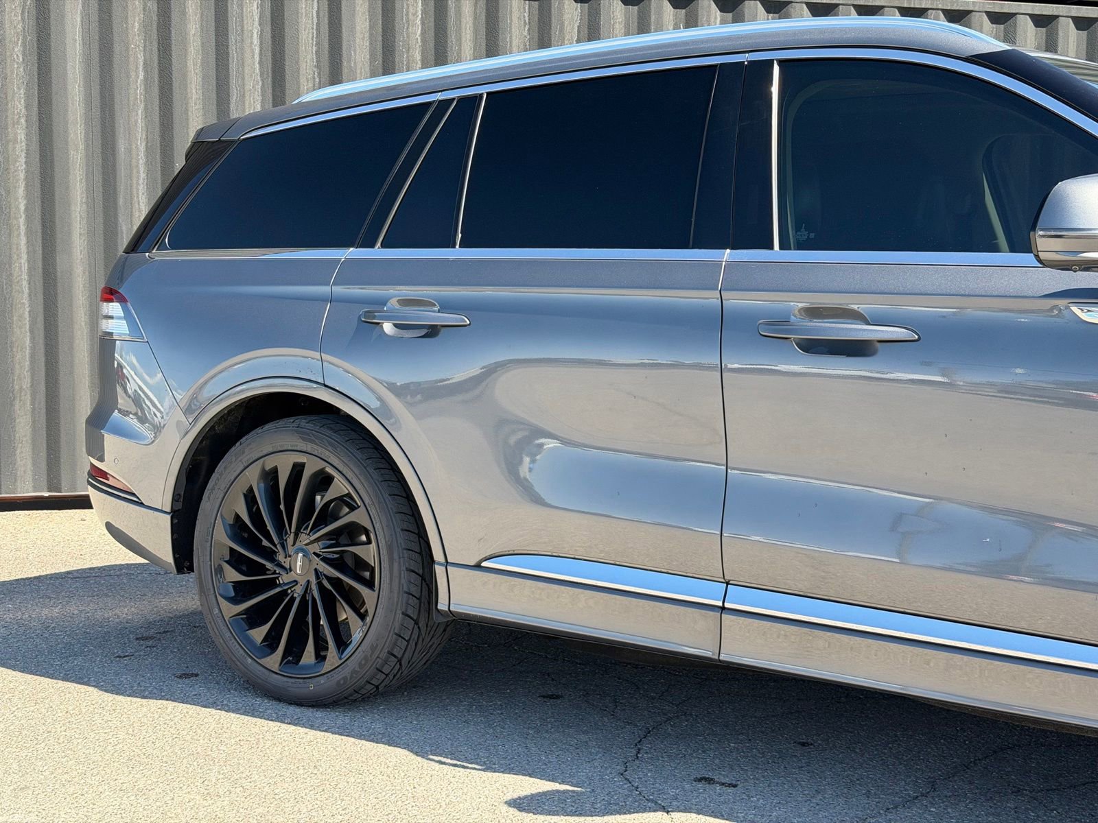 Used 2021 Lincoln Aviator Reserve w/ Equipment Group 210A AWD/4WD image 5