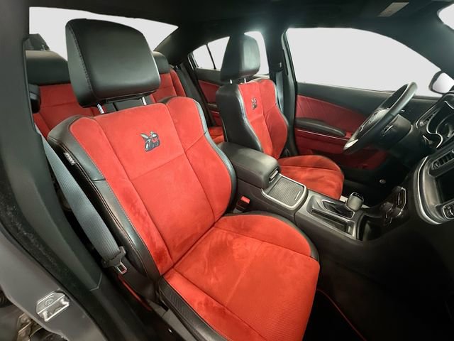 Used 2016 Dodge Charger R/T Scat Pack w/ Technology Group image 29