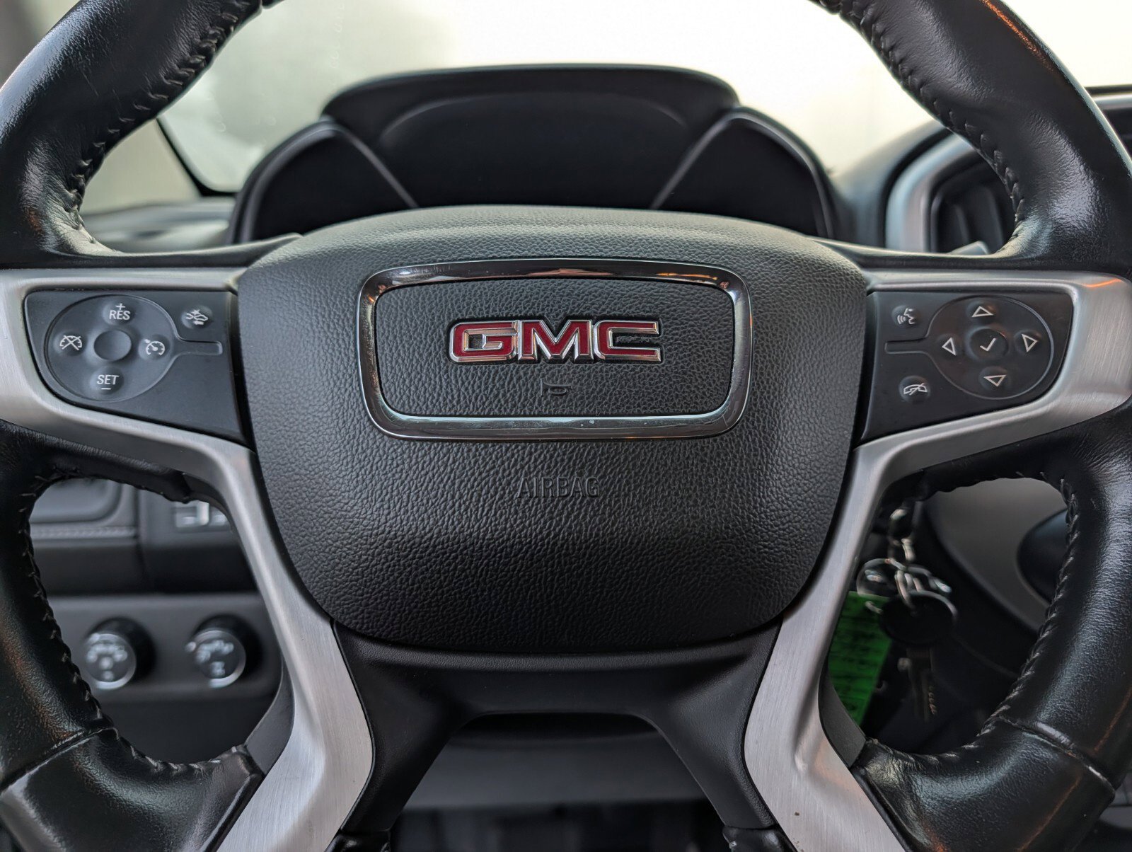 Used 2018 GMC Canyon SLT w/ Driver Alert Package AWD/4WD image 30