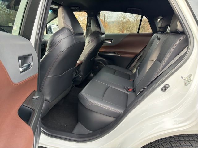 Used 2024 Toyota Venza Limited image 15