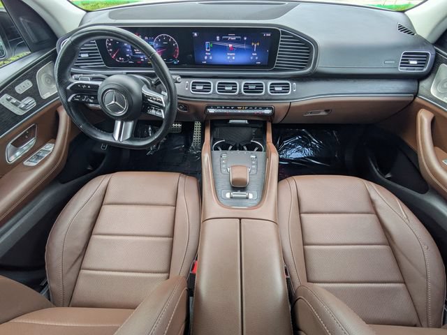 Used 2024 Mercedes-Benz GLS 450 4MATIC image 16