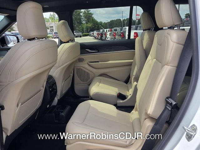 New 2026 Jeep Grand Cherokee L Limited RWD image 6
