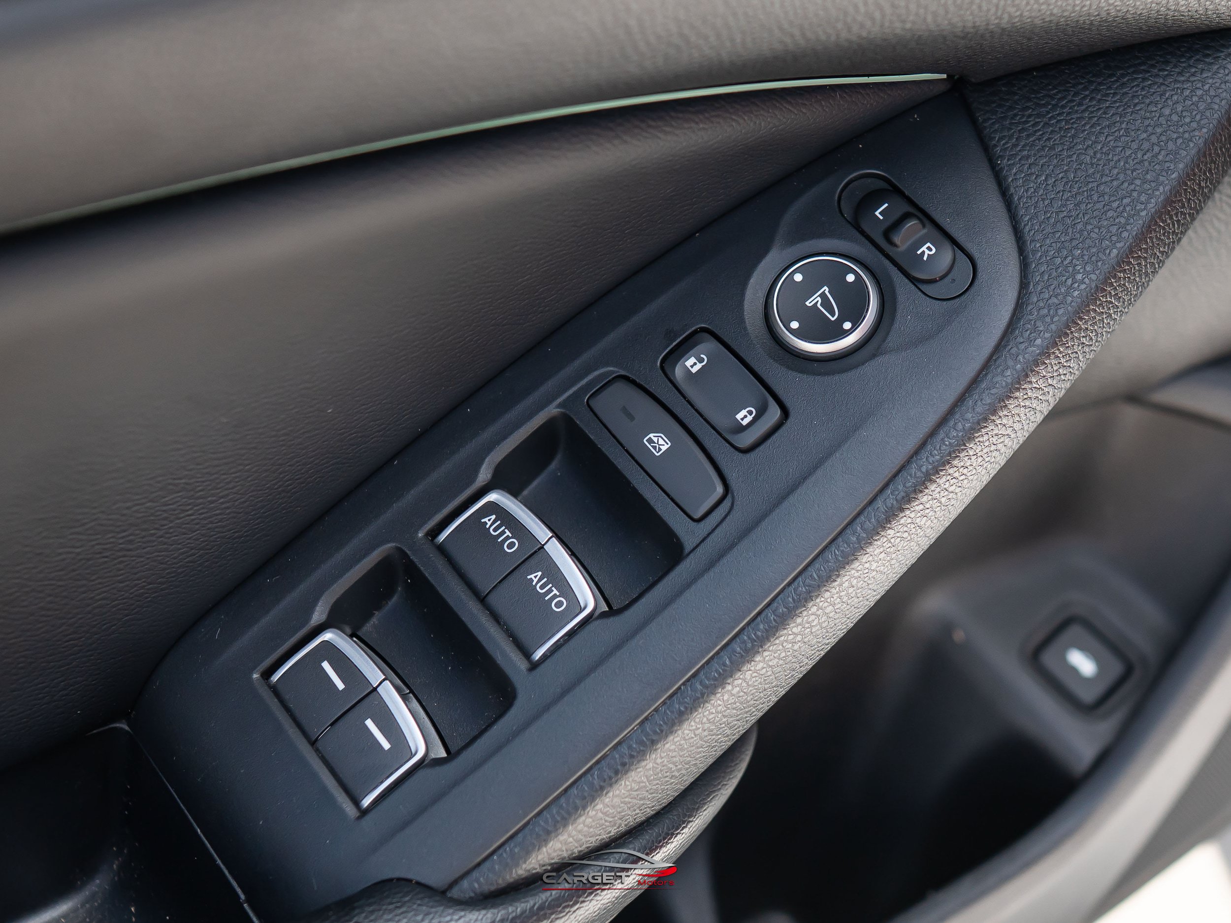 Used 2018 Honda Accord Sport image 38