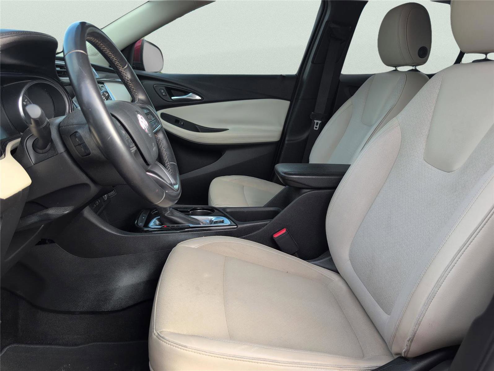 Used 2020 Buick Encore GX Preferred image 31