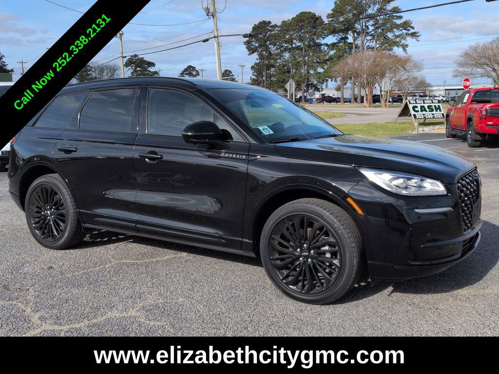 Used 2025 Lincoln Corsair Reserve w/ Equipment Group 202A image 2