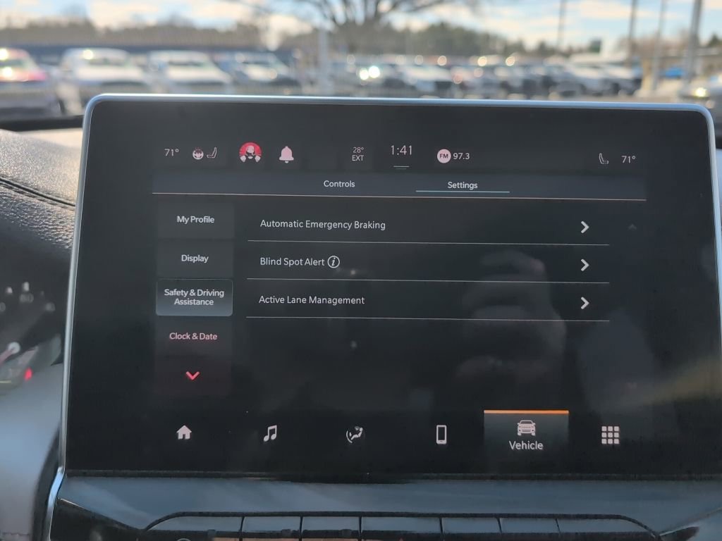 Used 2022 Jeep Compass Limited image 40