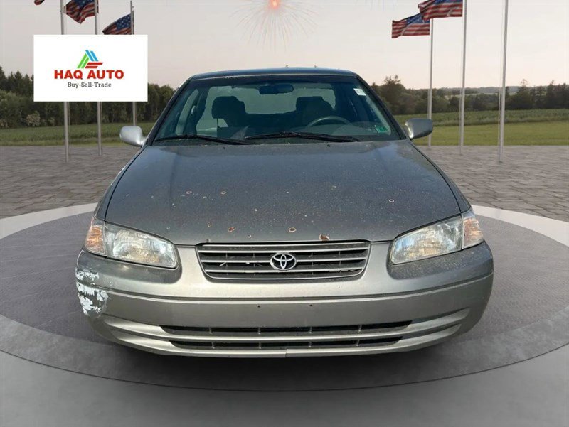 Used 1999 Toyota Camry XLE image 2