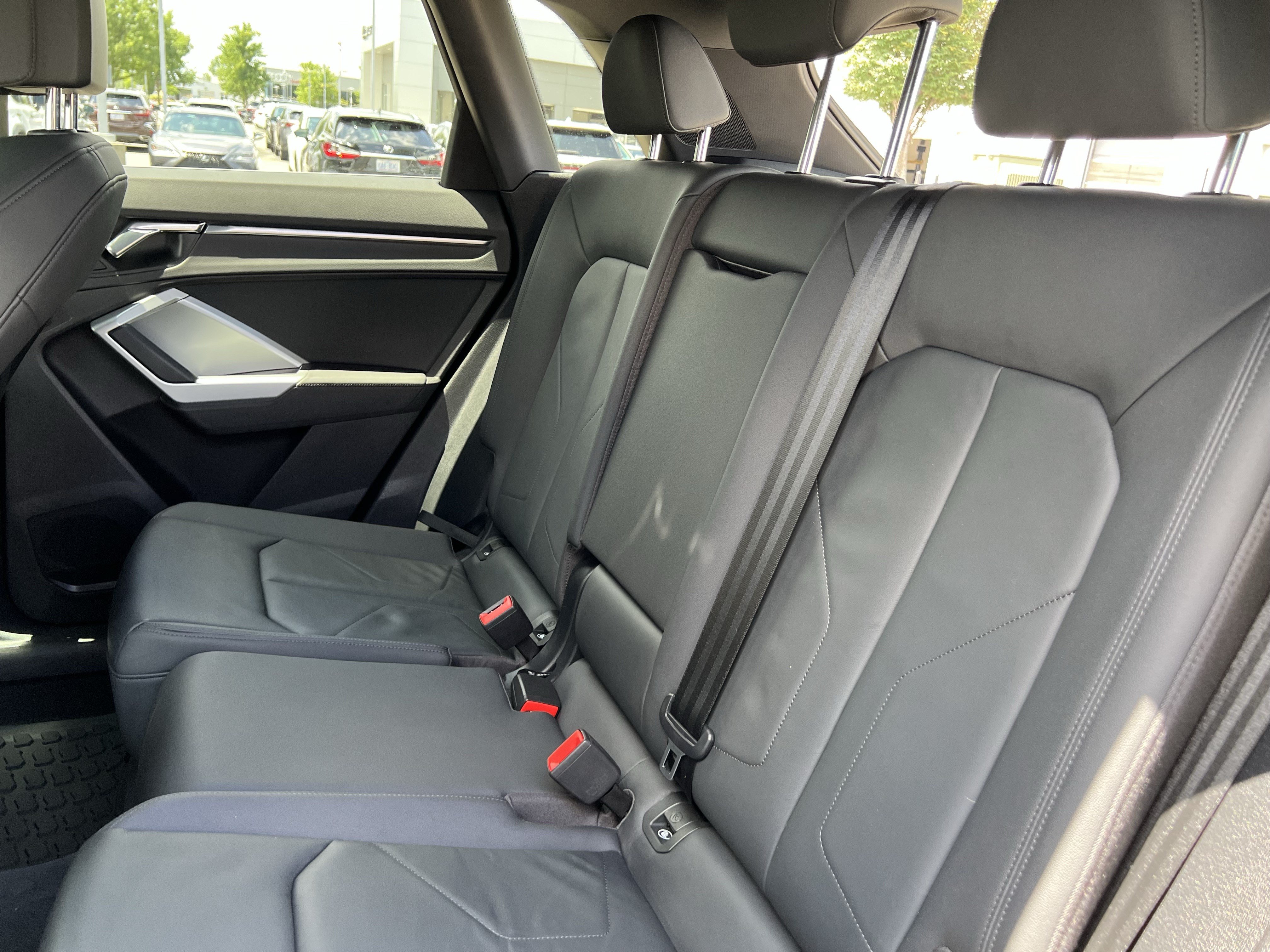 Used 2020 Audi Q3 2.0T Premium w/ Convenience Package AWD/4WD image 33