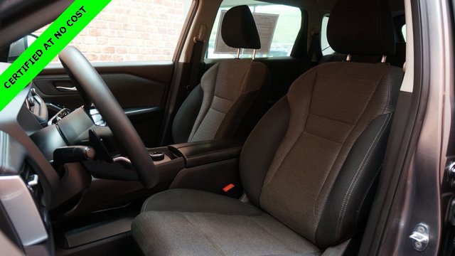 Used 2022 Nissan Rogue SV image 10