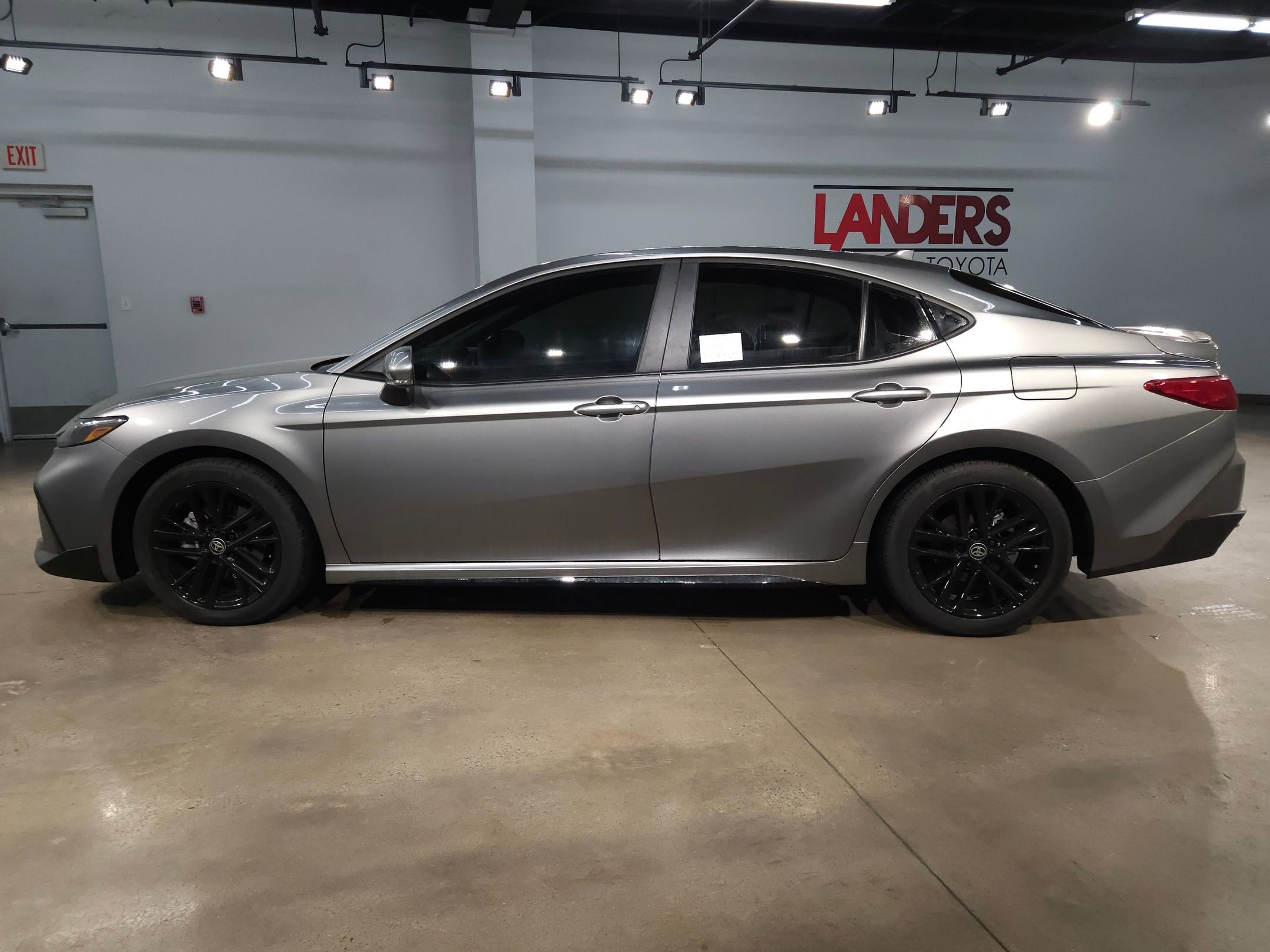 New 2026 Toyota Camry SE image 4