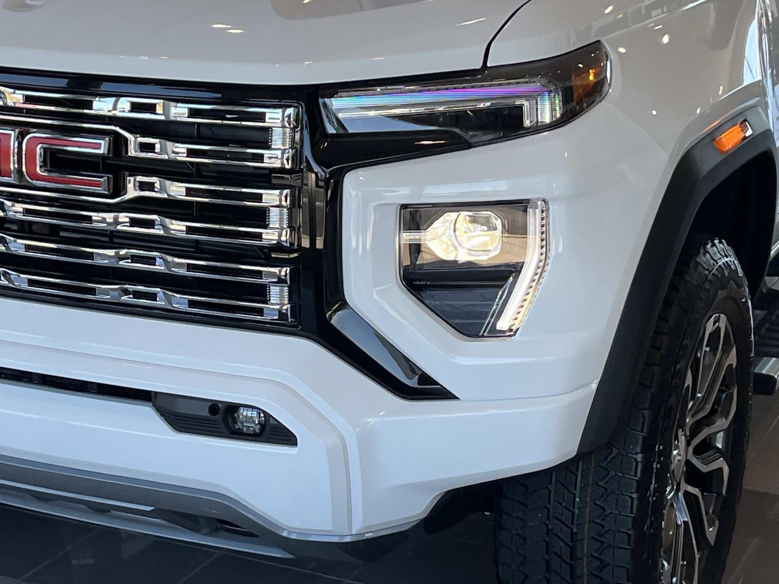 New 2026 GMC Canyon Denali image 11