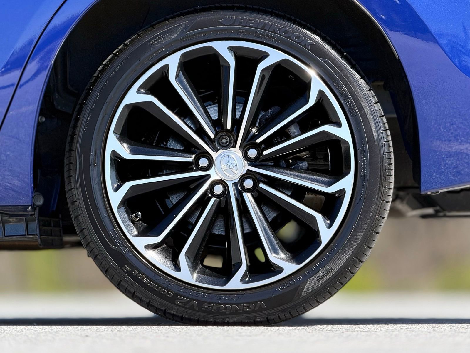 Used 2015 Toyota Corolla S image 18