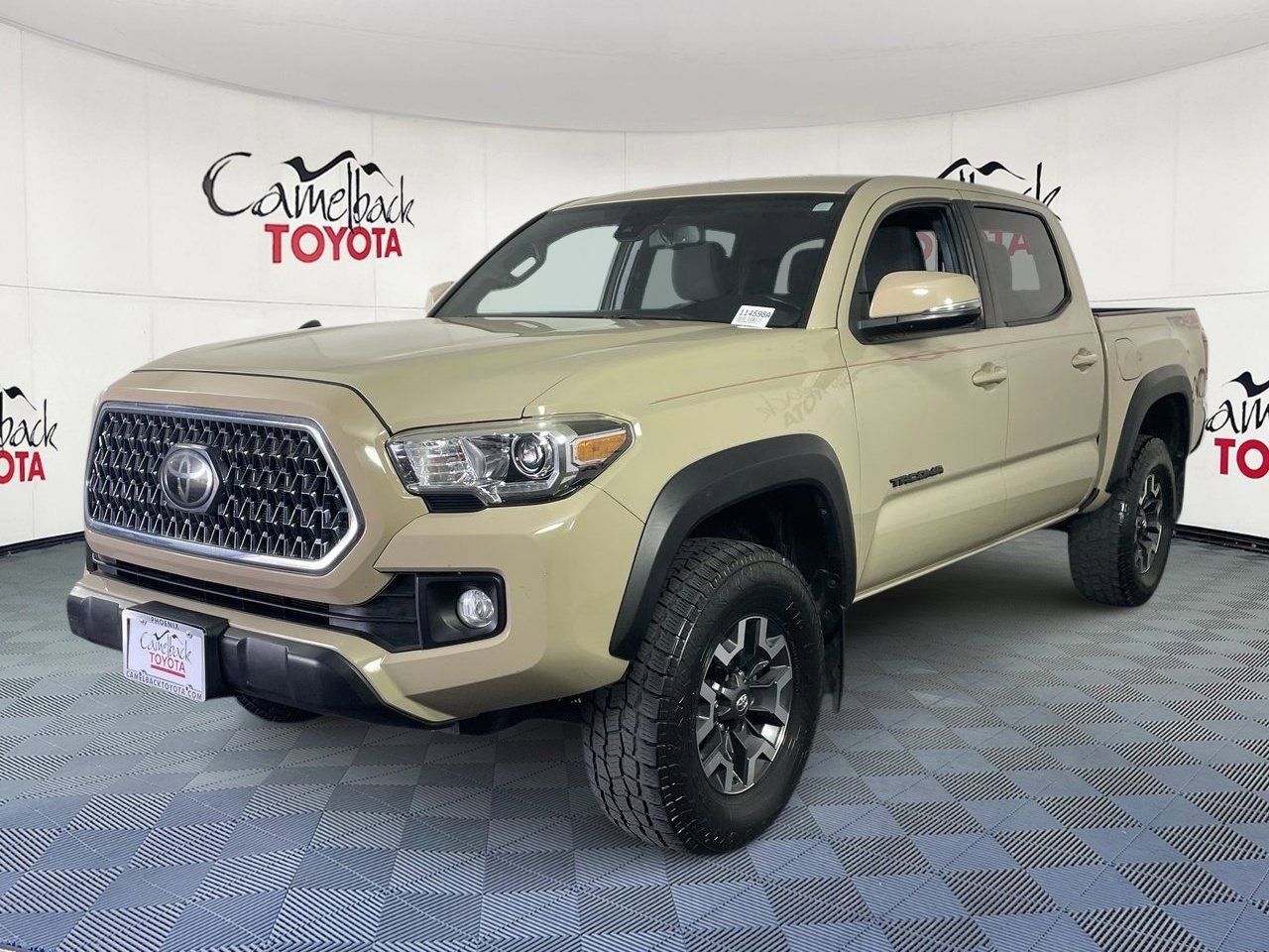 Used 2019 Toyota Tacoma TRD Off-Road image 4