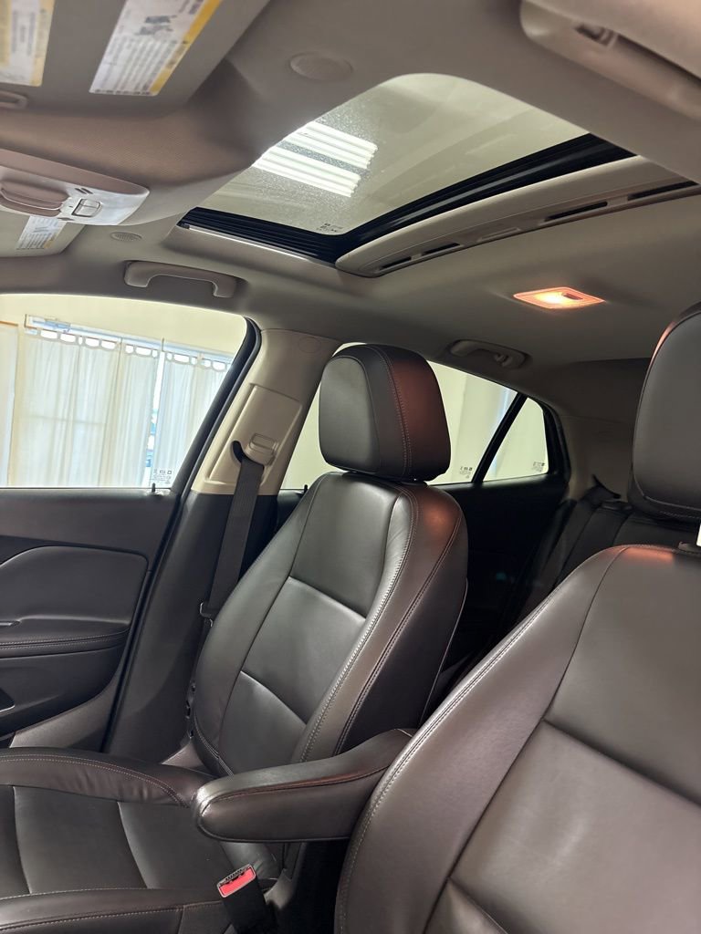 Used 2019 Buick Encore Essence image 15