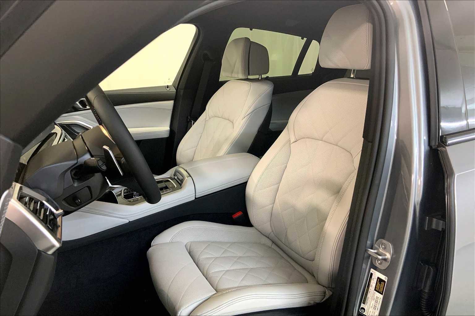 New 2026 BMW X6 M60i image 9