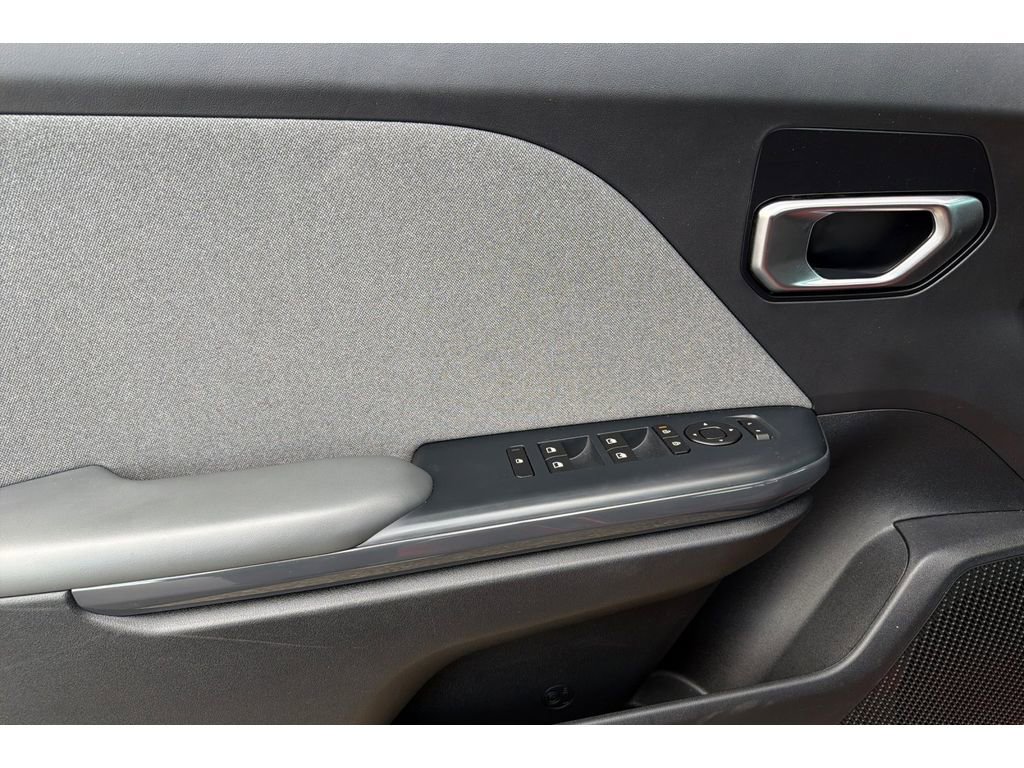 Used 2025 Kia K4 EX FWD image 11