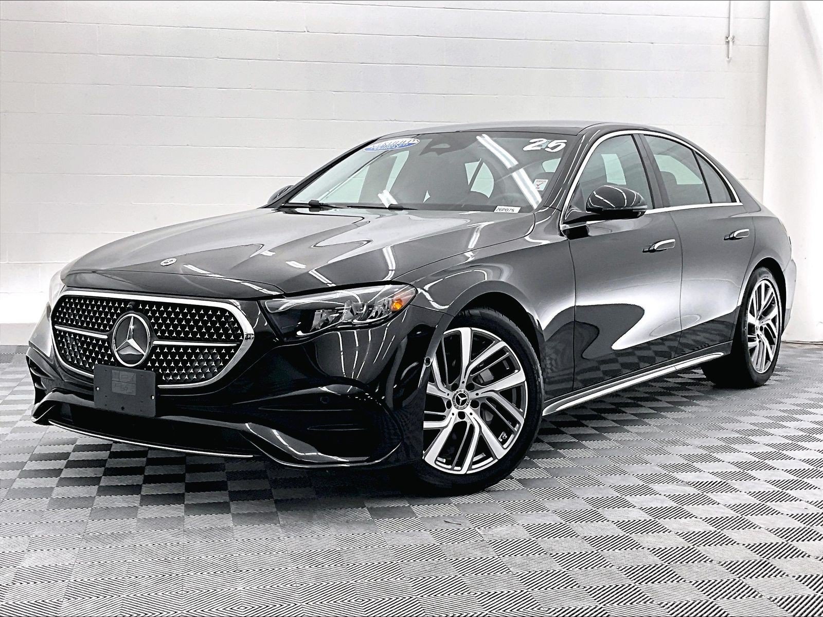 Certified 2025 Mercedes-Benz E 350 4MATIC Sedan image 13