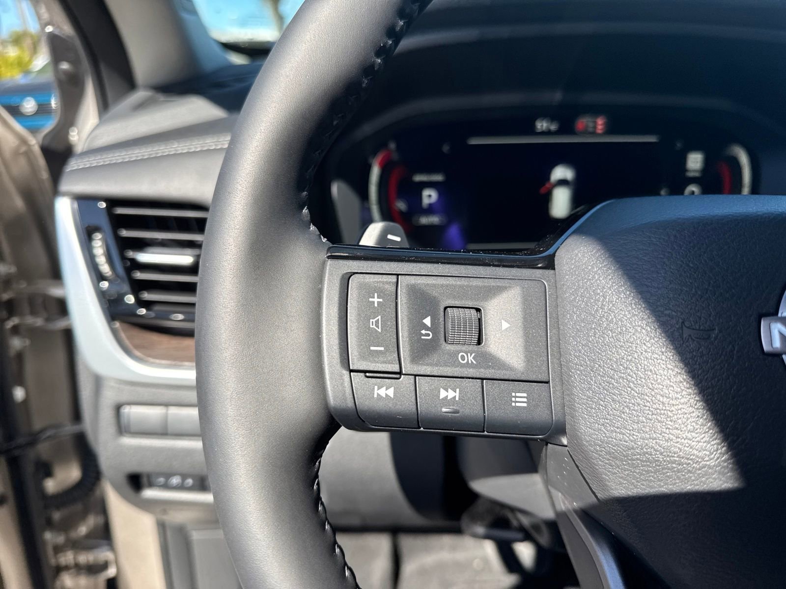 Certified 2026 Nissan Rogue Platinum w/ Platinum Premium Package image 15