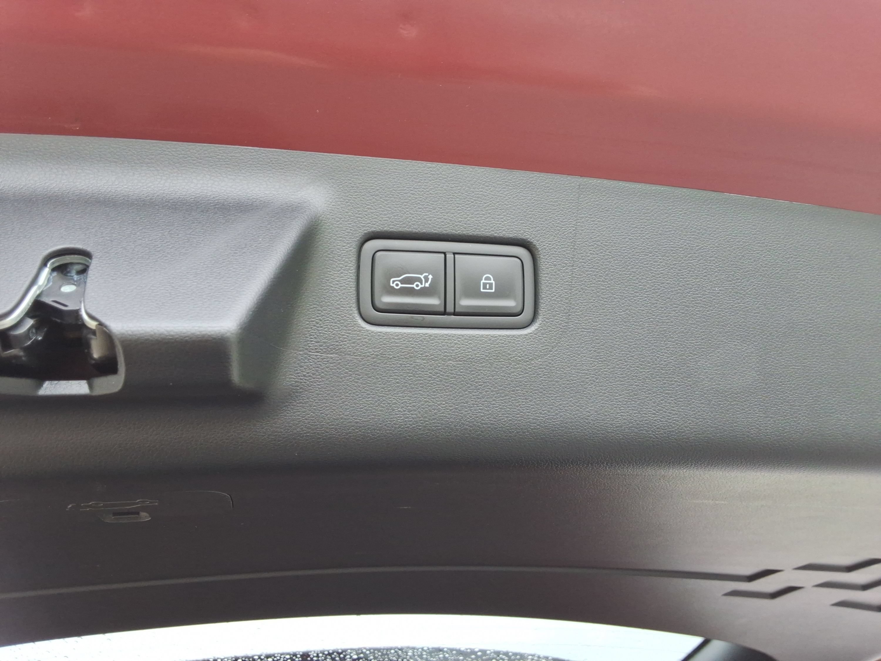 Used 2025 Hyundai Santa Fe SEL FWD image 24
