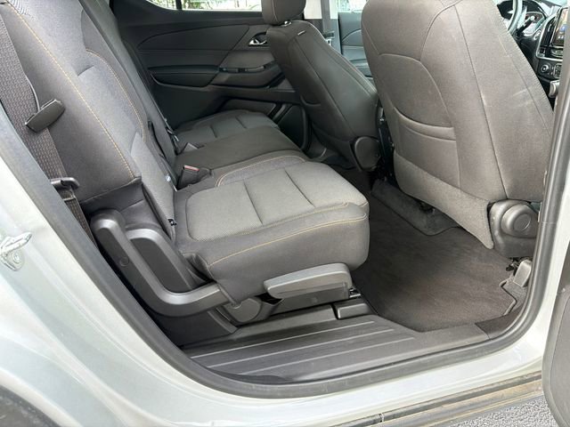 Used 2021 Chevrolet Traverse LT FWD image 15