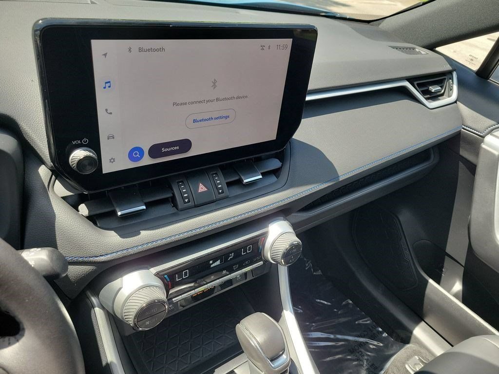 Certified 2025 Toyota RAV4 XSE AWD/4WD image 14