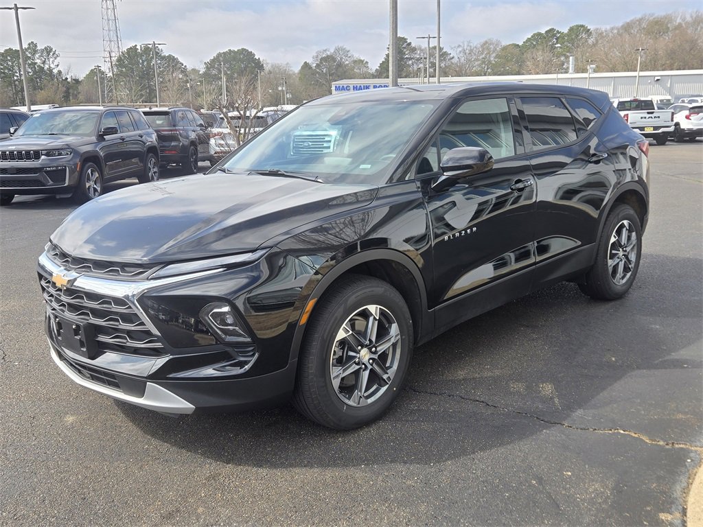 Used 2025 Chevrolet Blazer LT image 22