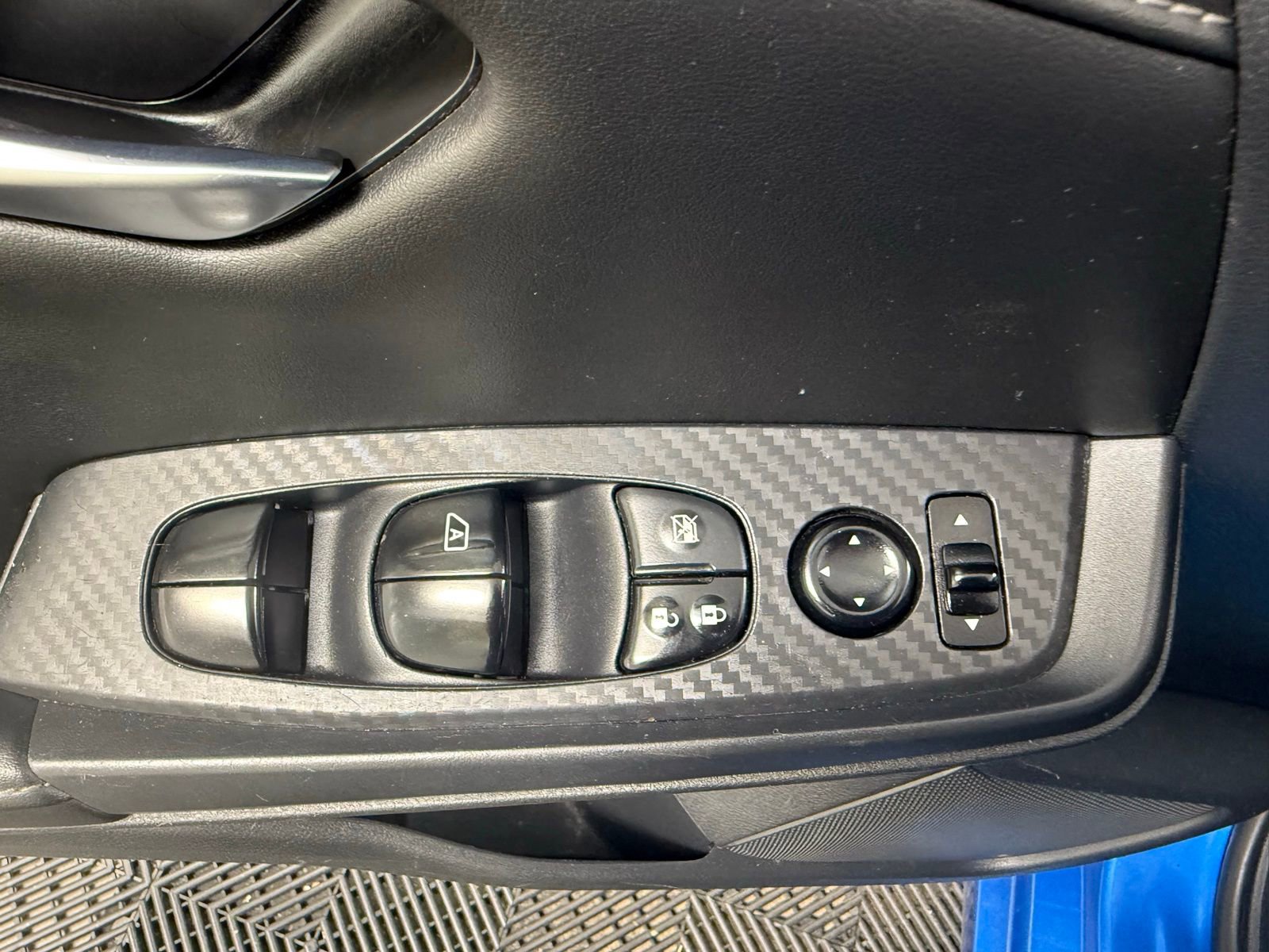 Used 2020 Nissan Sentra SV FWD image 11