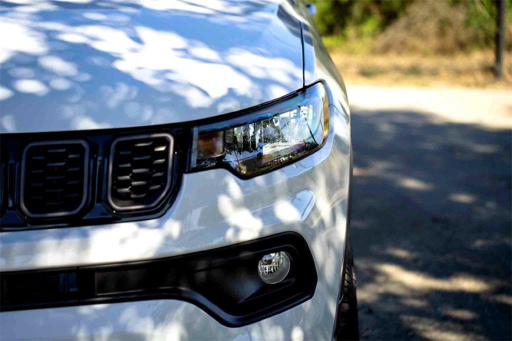 New 2026 Jeep Compass Latitude image 8