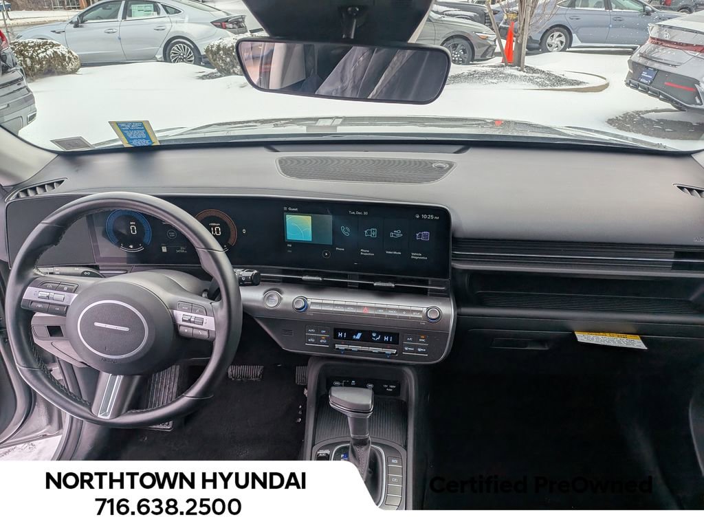 Used 2025 Hyundai Kona SEL image 8