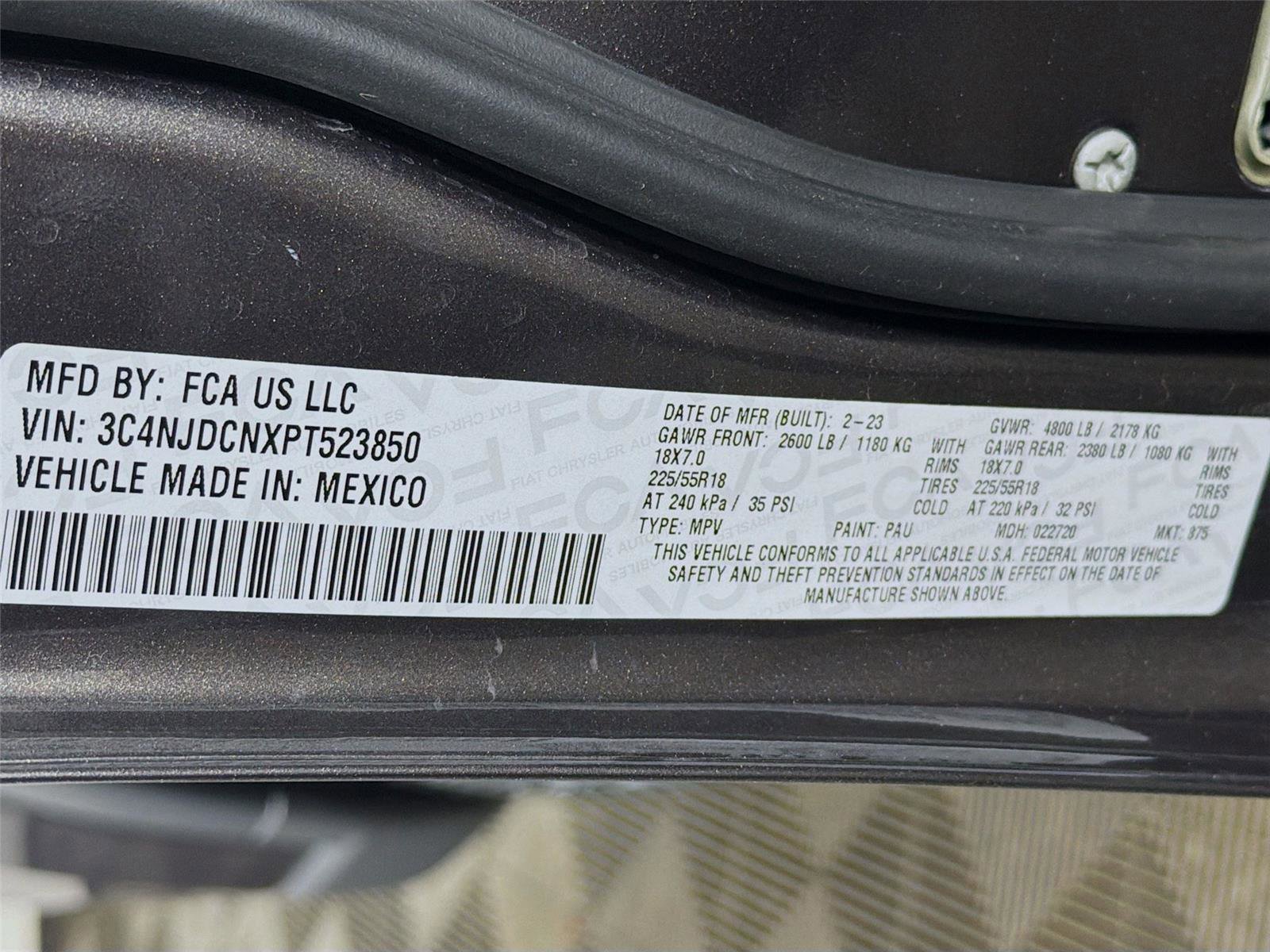 Used 2023 Jeep Compass Limited image 31