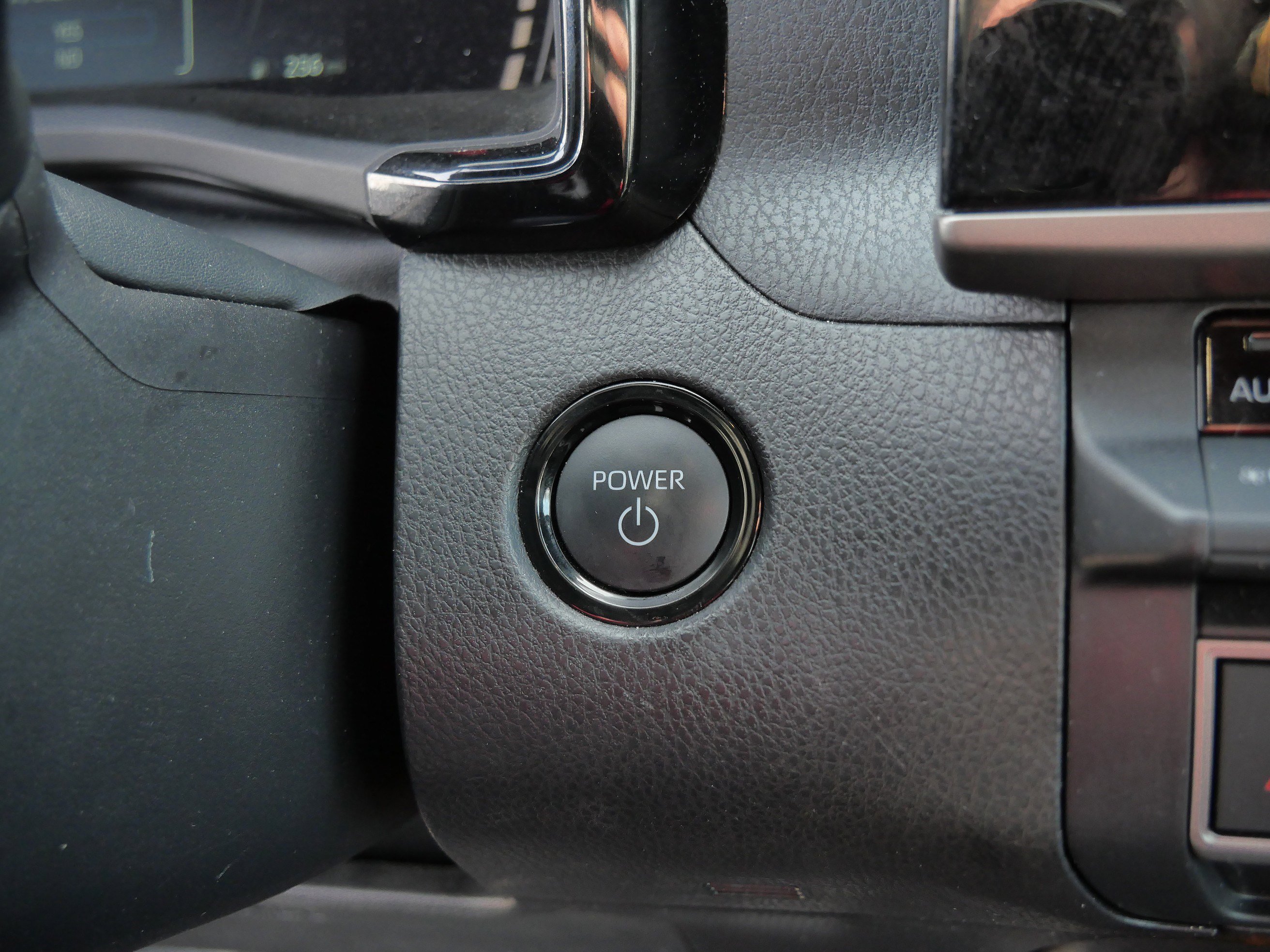 Certified 2025 Toyota Camry SE image 30