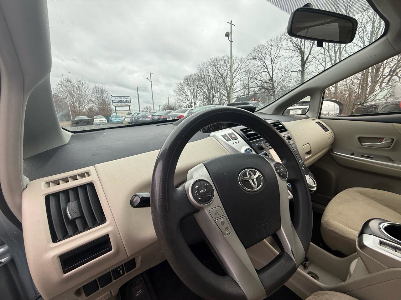Used 2013 Toyota Prius V Three FWD image 13
