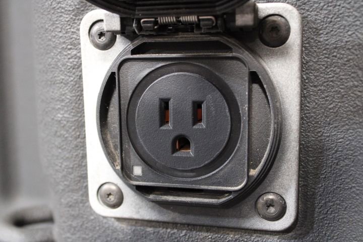 Used 2024 GMC Sierra 2500 Denali w/ Denali Reserve Package image 17