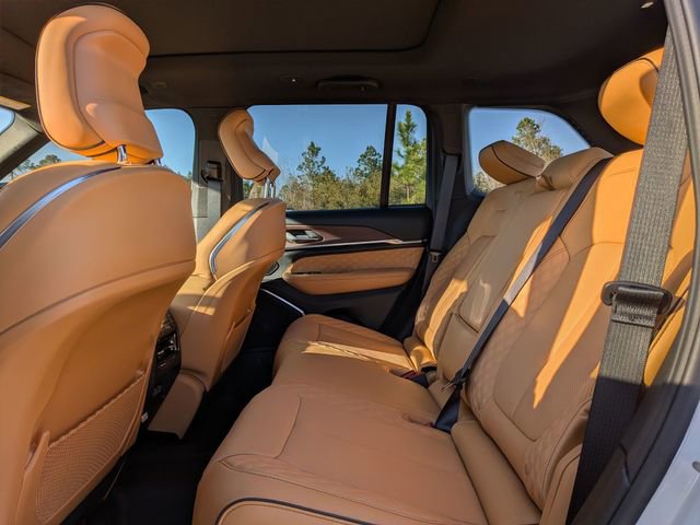 New 2025 Jeep Grand Cherokee Summit w/ Obsidian Package image 35