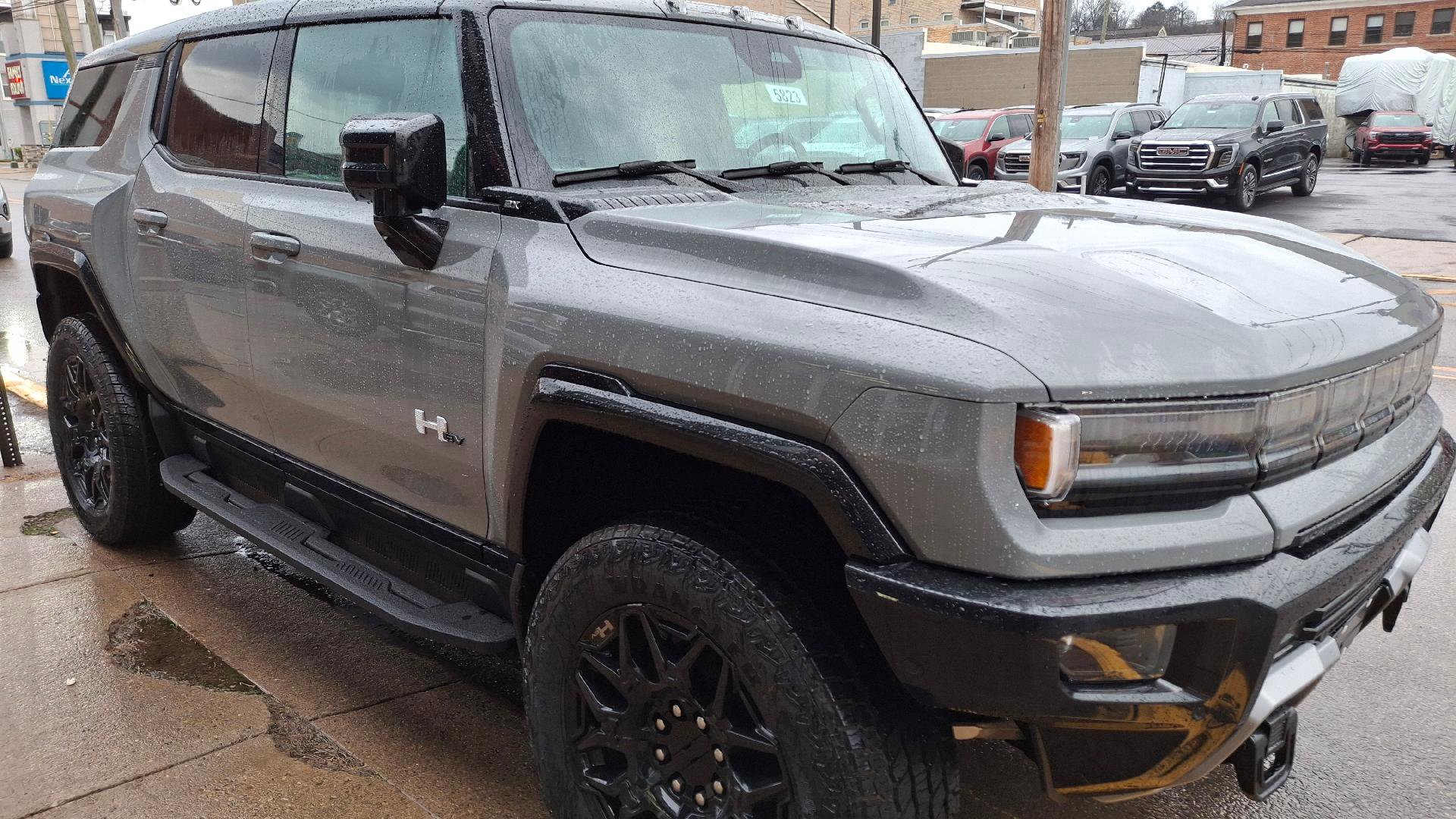 New 2026 GMC Hummer EV SUV AWD/4WD image 1