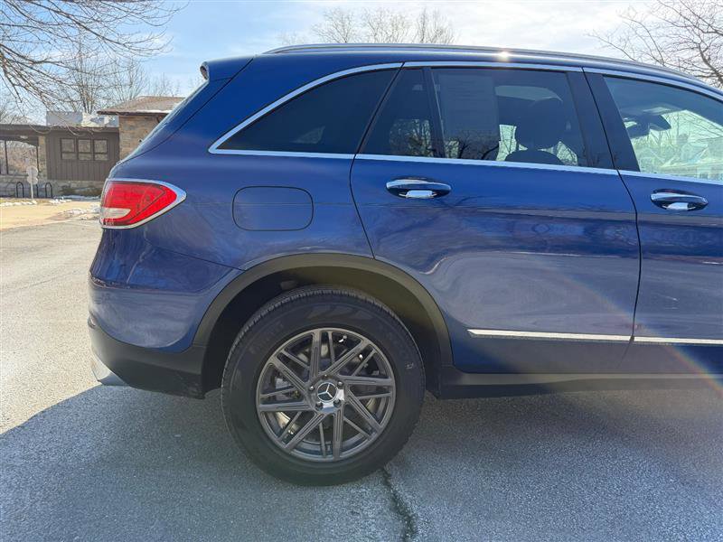 Used 2018 Mercedes-Benz GLC 300 4MATIC image 10