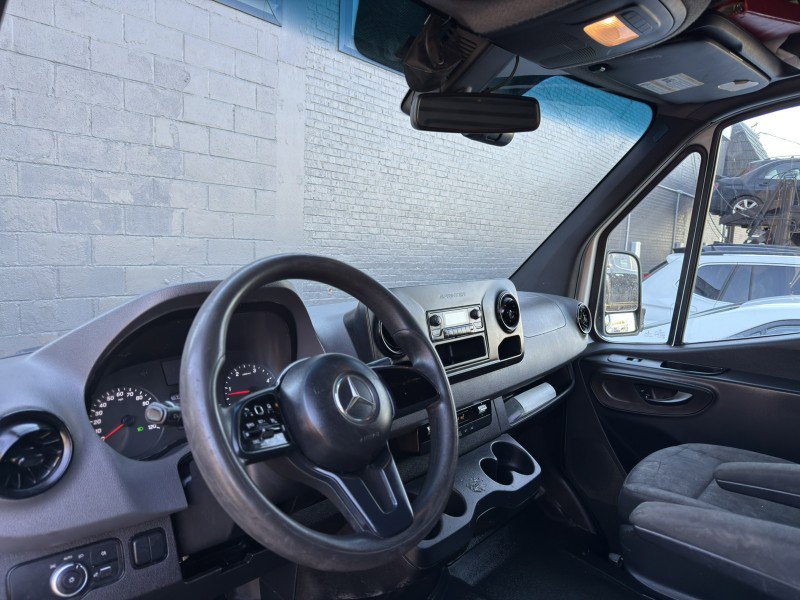 Used 2020 Mercedes-Benz Sprinter 2500 image 13