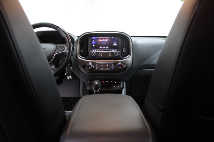 Used 2022 Chevrolet Colorado Z71 image 30