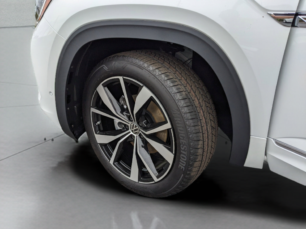 New 2026 Volkswagen Atlas Cross Sport SEL Premium R-Line AWD/4WD image 30