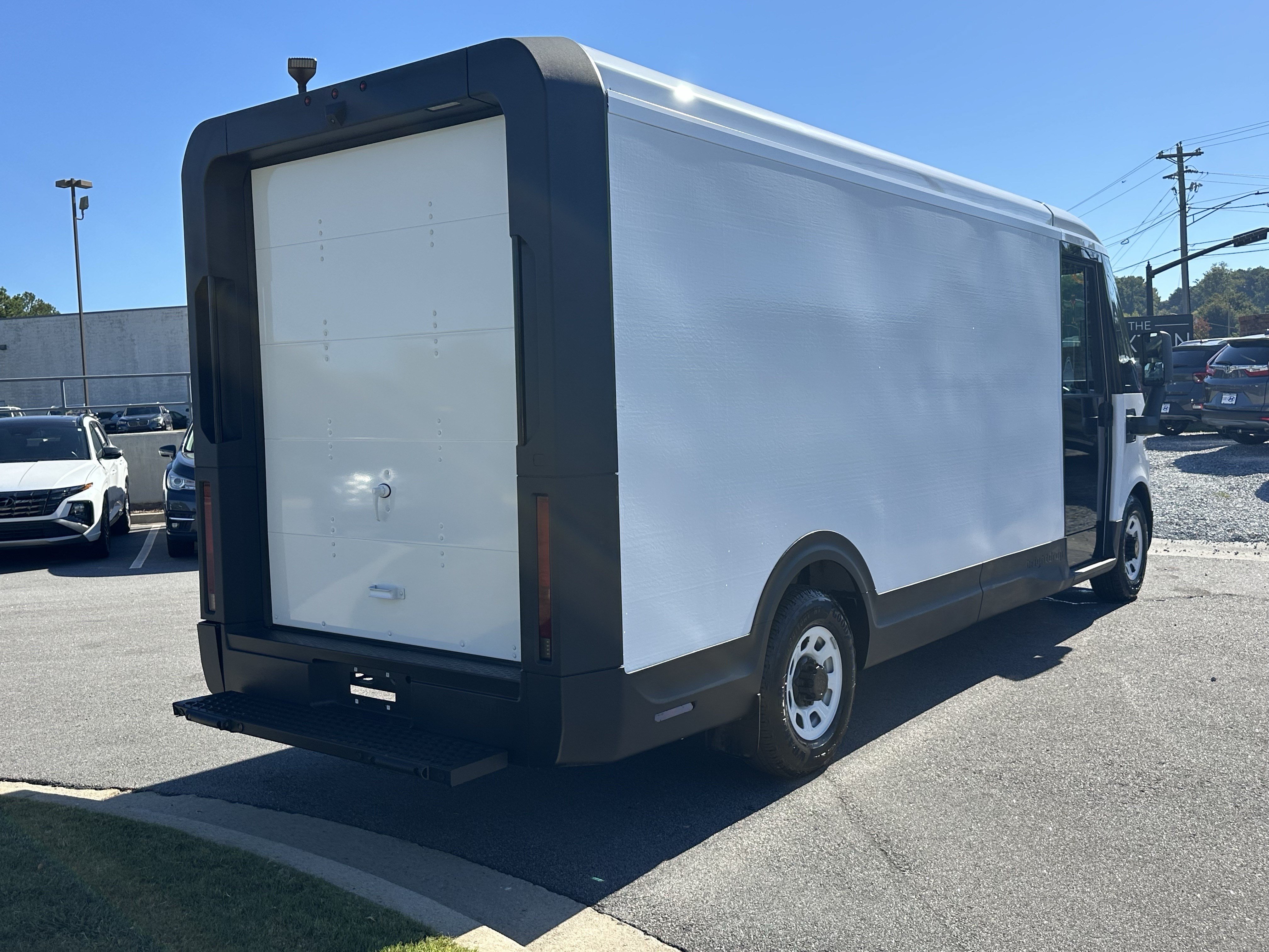Used 2025 Chevrolet Brightdrop 600 AWD/4WD image 5
