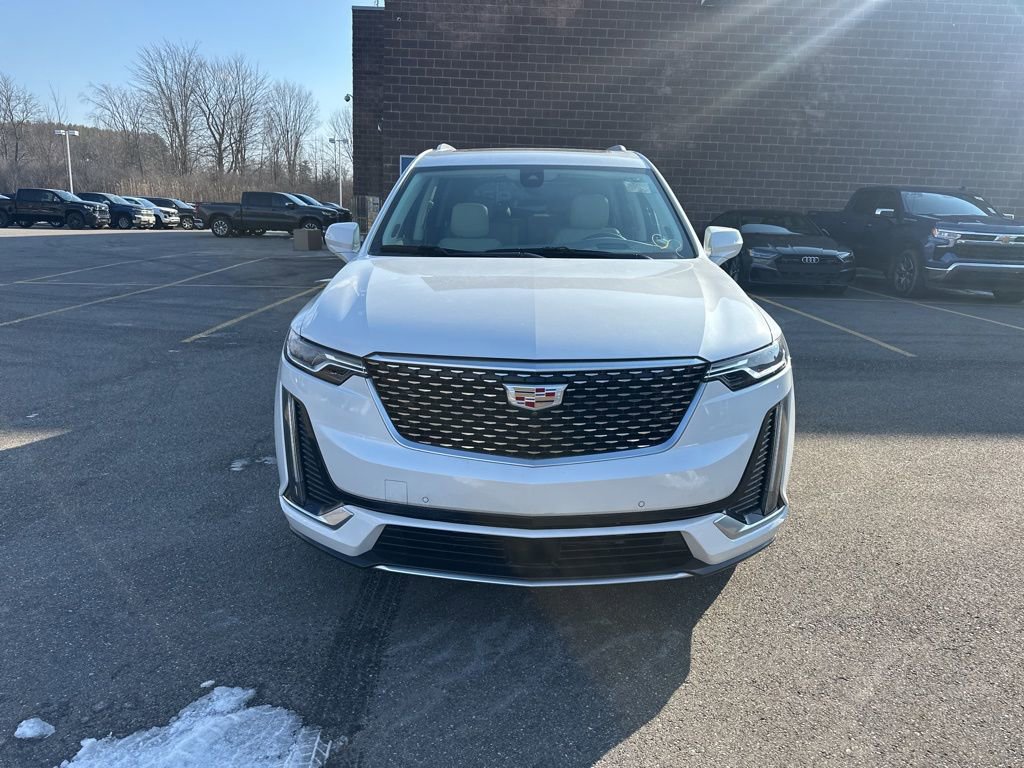 Used 2024 Cadillac XT6 Premium Luxury w/ Technology Package image 4