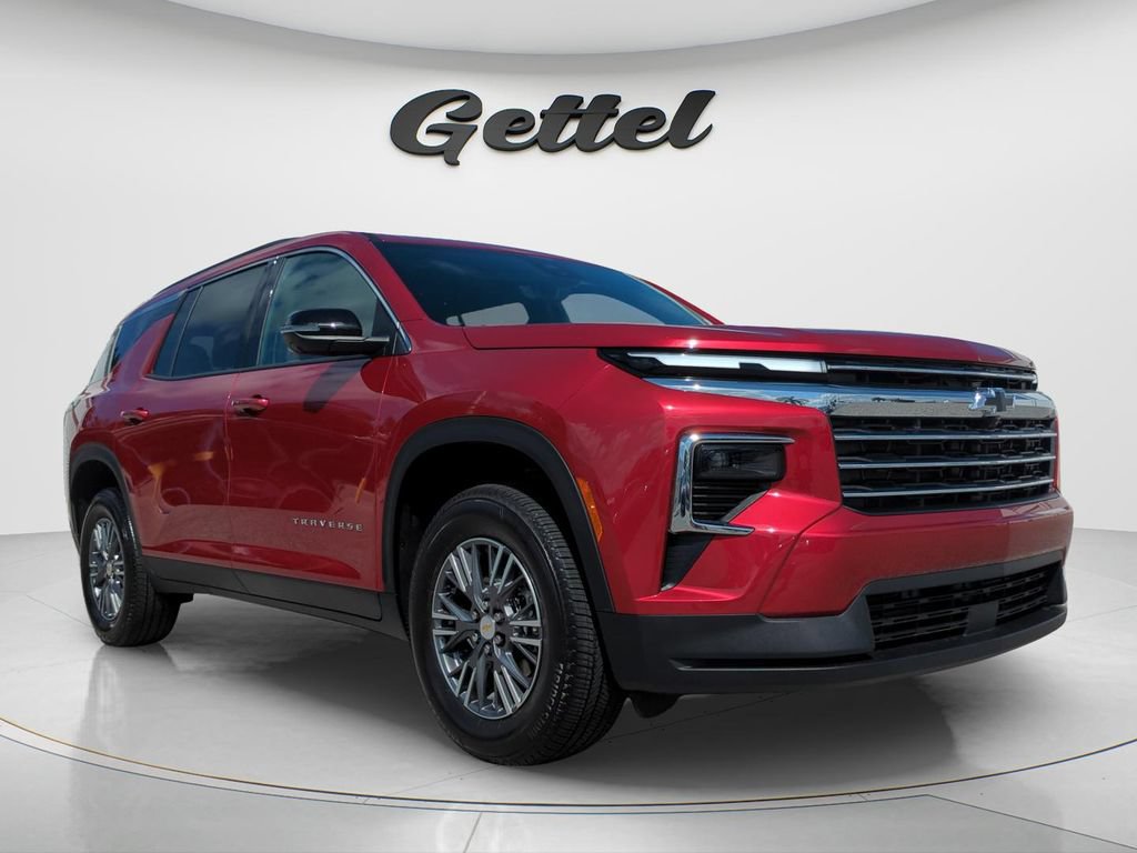 Used 2026 Chevrolet Traverse LT w/ Driver Confidence Package FWD image 3