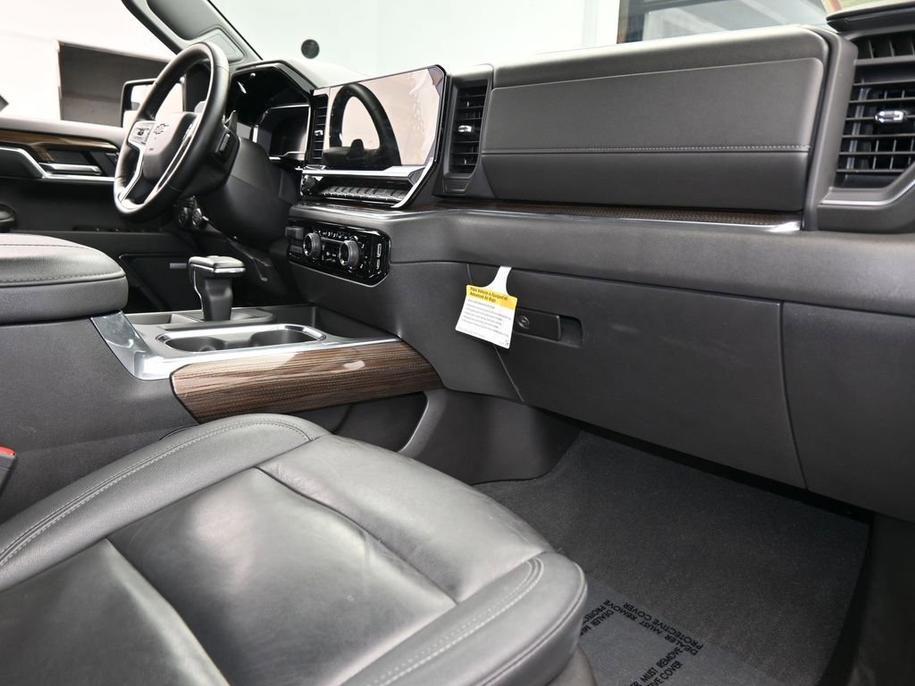 Used 2024 Chevrolet Silverado 1500 LT Trail Boss w/ Convenience Package II image 49