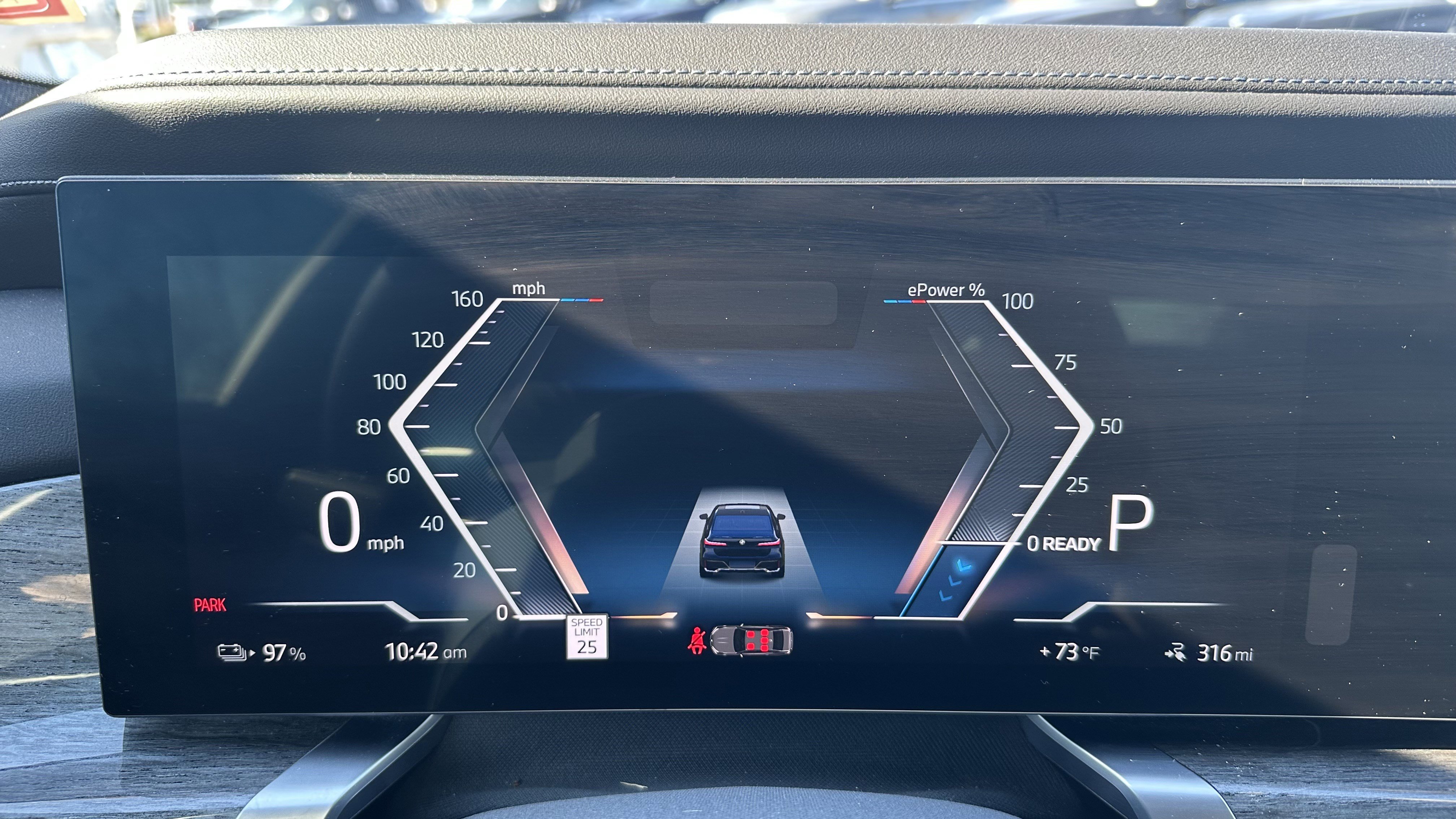 Used 2024 BMW i7 xDrive60 image 22