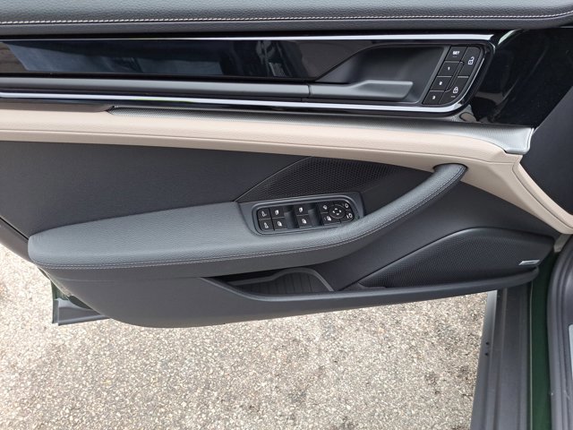 New 2026 Porsche Panamera 4 image 25